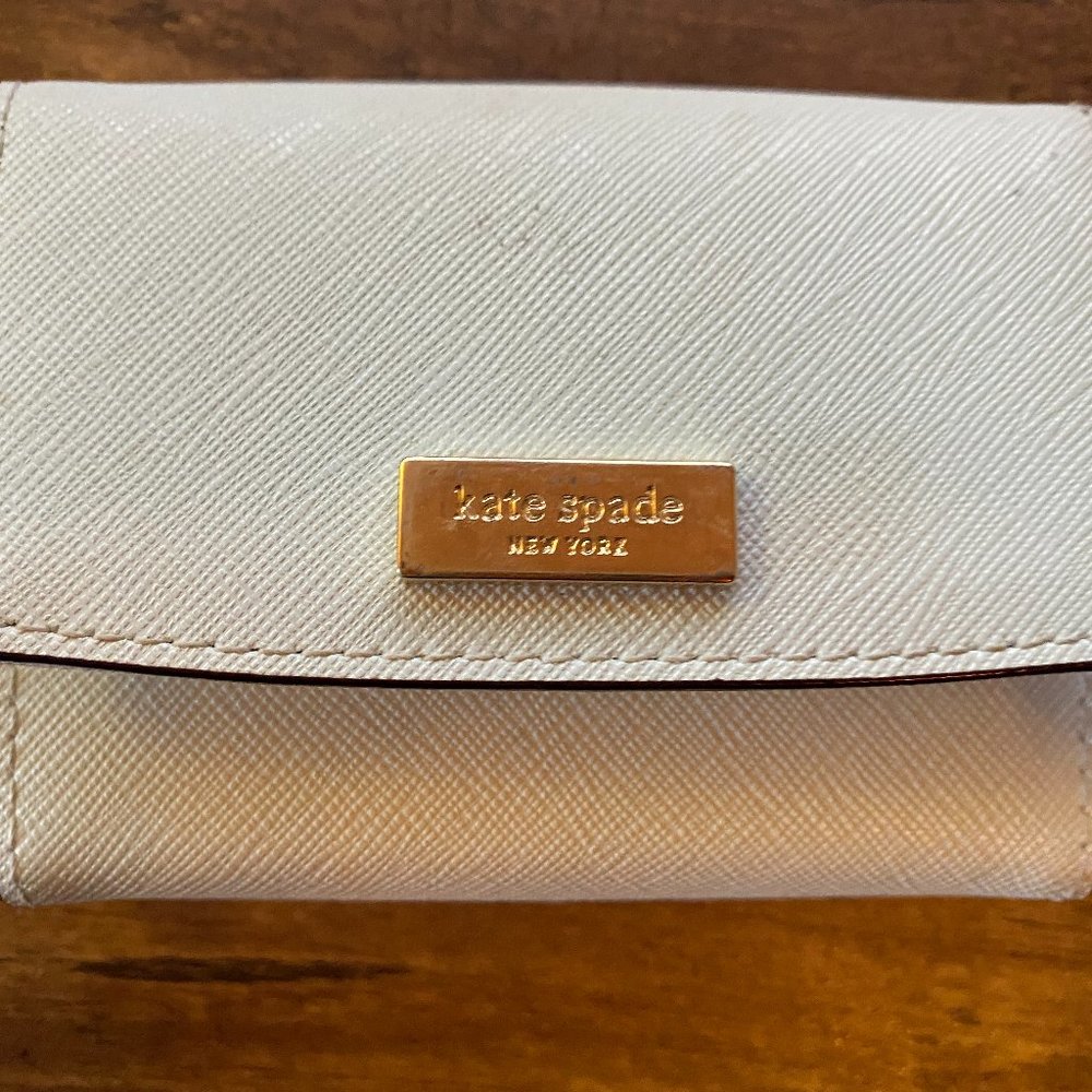 Kate Spade mint green wallet